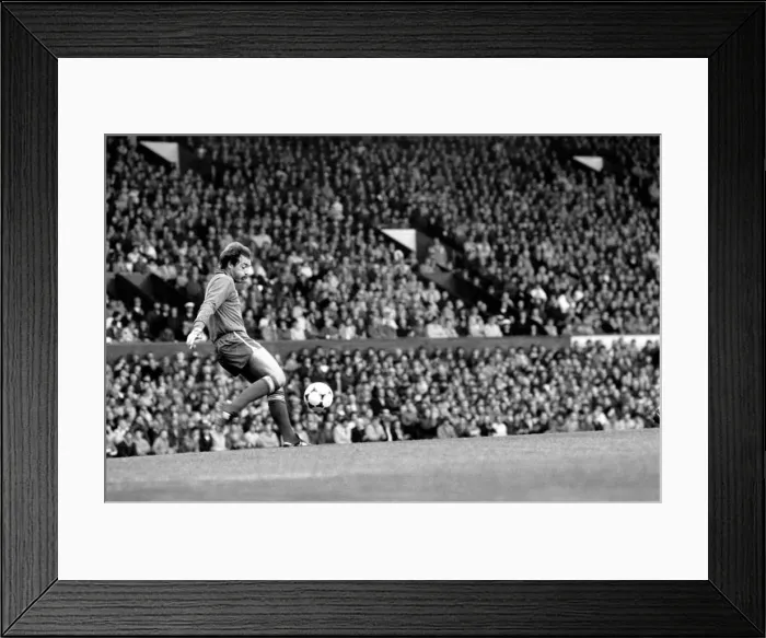 Framed Print : English League Division One match at Anfield. Liverpool 0 v Manchester United 0 Framed Print : English League Division One match at Anfield. Liverpool 0 v Manchester United 0