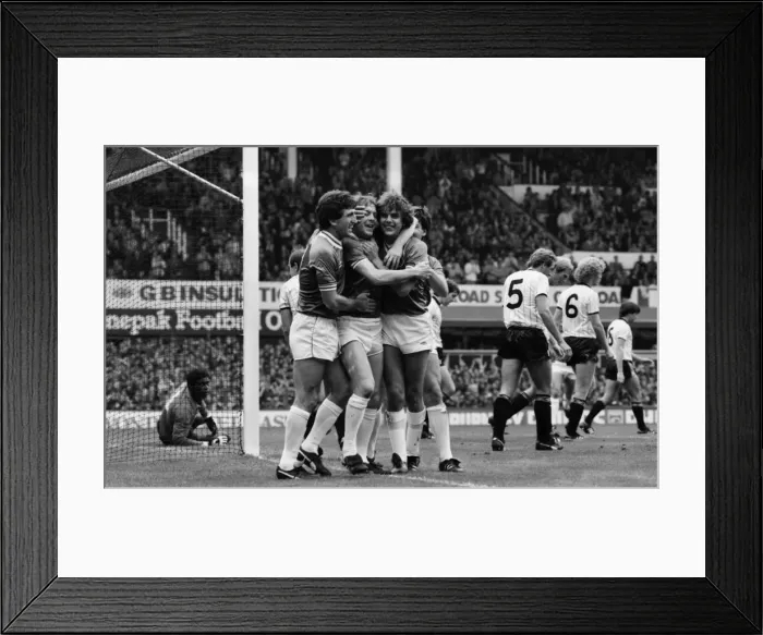 Framed Print : Sheffield Wednesday 0 v. Wolverhampton Wanderers 0. Division 2 Football Framed Print : Sheffield Wednesday 0 v. Wolverhampton Wanderers 0. Division 2 Football