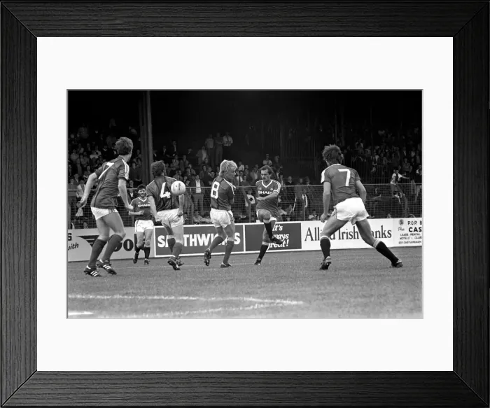 Framed Print : Pre Season Friendly. Glentoran v Manchester United. August 1982 MF08-19-027 Framed Print : Pre Season Friendly. Glentoran v Manchester United. August 1982 MF08-19-027