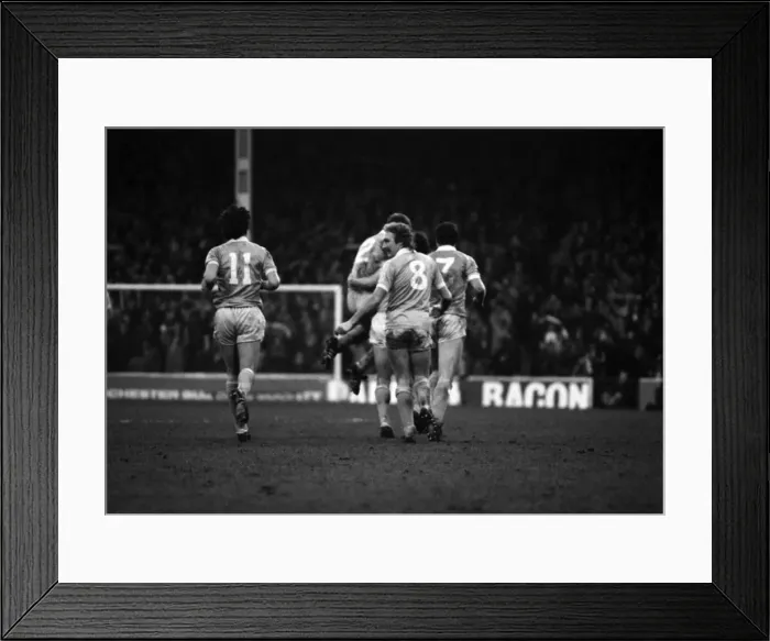 Framed Print : Manchester City 6 v. Norwich City 0. F. A Cup. January 1981 MF01-15-085