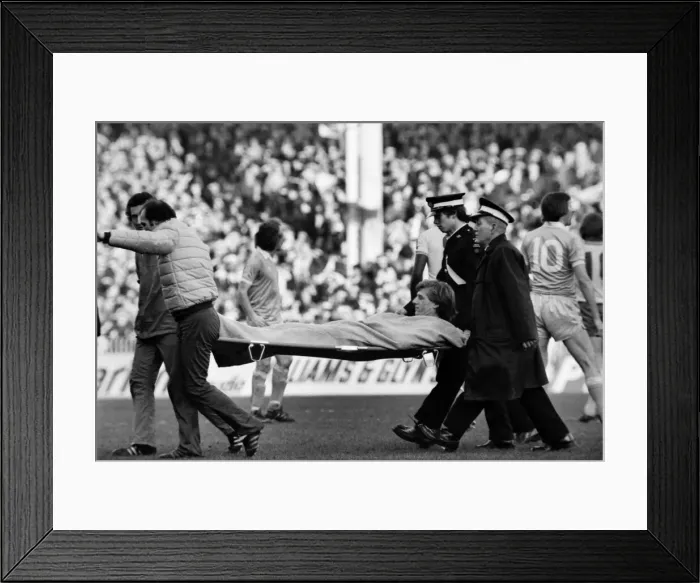 Framed Print : Manchester City 6 v. Norwich City 0. F. A Cup. January 1981 MF01-15-084 Framed Print : Manchester City 6 v. Norwich City 0. F. A Cup. January 1981 MF01-15-084