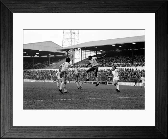 Framed Print : Leeds United 1 v. Norwich City 0. Division One Football. January 1981 MF01-18-014 Framed Print : Leeds United 1 v. Norwich City 0. Division One Football. January 1981 MF01-18-014
