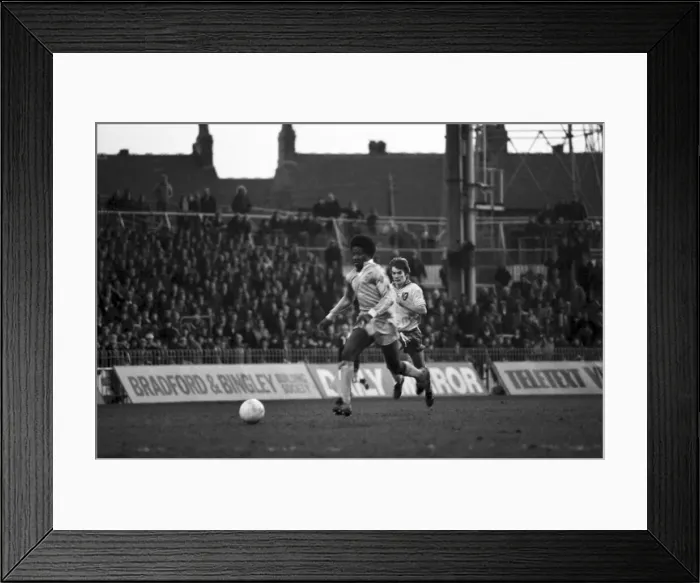 Framed Print : Manchester City 6 v. Norwich City 0. F. A Cup. January 1981 MF01-15-112 Framed Print : Manchester City 6 v. Norwich City 0. F. A Cup. January 1981 MF01-15-112