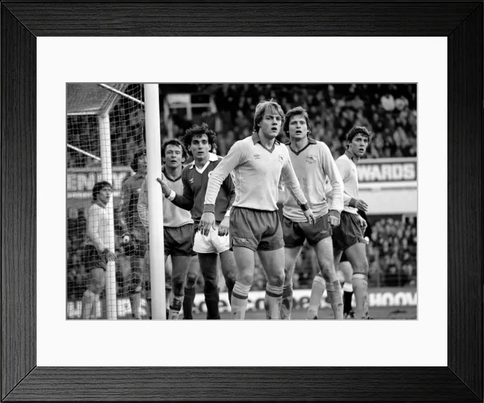 Framed Print : Everton 1 v. Arsenal 2. Division One Football. January 1981 MF01-06-056