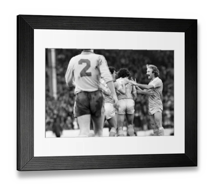 Framed Print : Manchester City 6 v. Norwich City 0. F. A Cup. January 1981 MF01-15-044