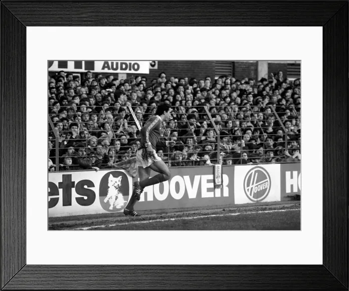 Framed Print : Everton 2 v. Liverpool 1. F. A Cup. January 1981 MF01-14-005 Framed Print : Everton 2 v. Liverpool 1. F. A Cup. January 1981 MF01-14-005
