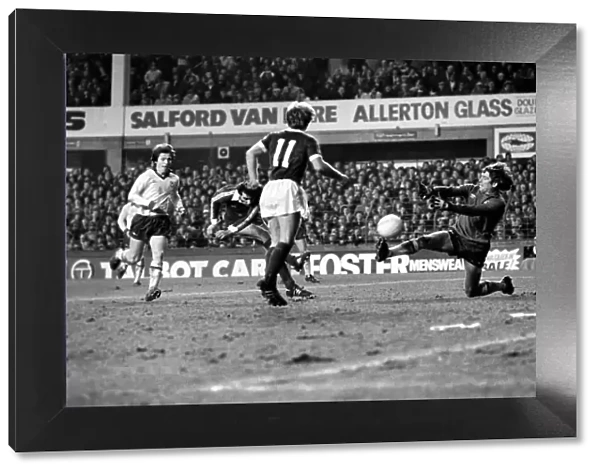 Everton 1 v. Arsenal 2. Division One Football. January 1981 MF01-06-018