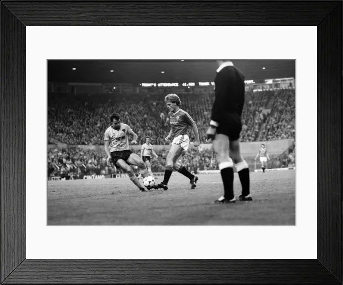 Framed Print : English League Division One match at Old Trafford. Manchester United 3 v Wolverhampton Framed Print : English League Division One match at Old Trafford. Manchester United 3 v Wolverhampton