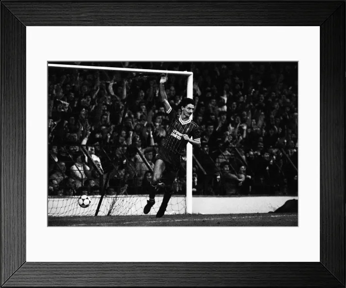 Framed Print : English League Division One match at Anfield. Liverpool 6 v Luton Town 0 Framed Print : English League Division One match at Anfield. Liverpool 6 v Luton Town 0