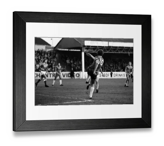 Framed Print : English League Division Two match. Rotherham United 1 v Chelsea 0. November 1982 MF09-19 Framed Print : English League Division Two match. Rotherham United 1 v Chelsea 0. November 1982 MF09-19