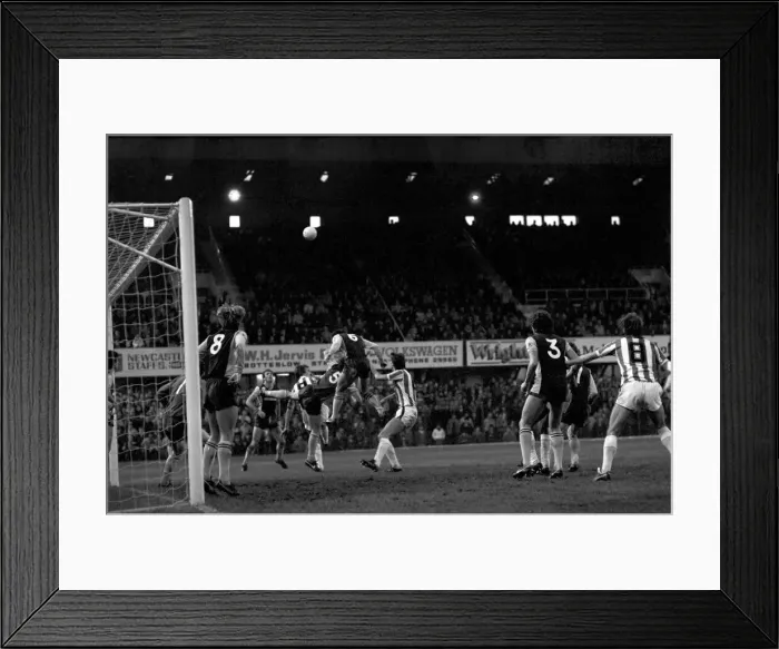 Framed Print : English League Division One match. Stoke City 0 v Aston Villa 3 Framed Print : English League Division One match. Stoke City 0 v Aston Villa 3