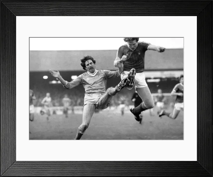 Framed Print : English League Division One match. Nottingham Forest 3 v Manchester City 0 Framed Print : English League Division One match. Nottingham Forest 3 v Manchester City 0