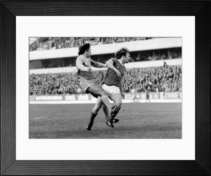 Framed Print : English League Division One match. Nottingham Forest 3 v Manchester City 0 Framed Print : English League Division One match. Nottingham Forest 3 v Manchester City 0