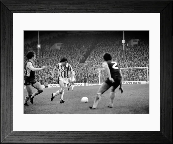 Framed Print : English League Division One match. Stoke City 0 v Aston Villa 3