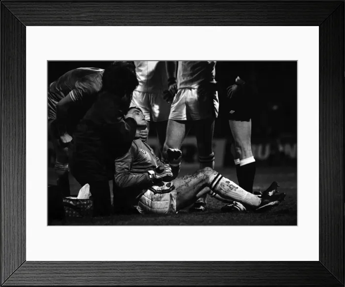 Framed Print : English League Division One match. Manchester City 1 v Aston Villa 0