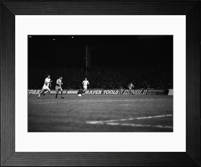 Framed Print : English League Division One match. Manchester City 1 v Aston Villa 0 Framed Print : English League Division One match. Manchester City 1 v Aston Villa 0