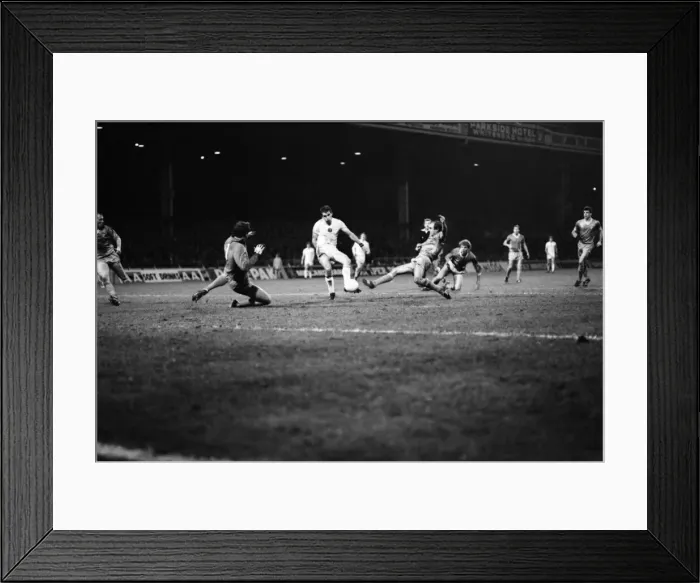 Framed Print : English League Division One match. Manchester City 1 v Aston Villa 0