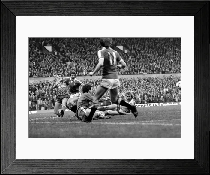 Framed Print : English League Division One match at Old Trafford. Manchester United 2 v Brighton 0 Framed Print : English League Division One match at Old Trafford. Manchester United 2 v Brighton 0