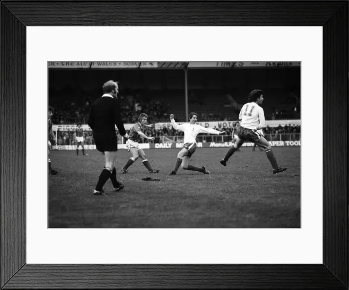 Framed Print : English League Division Two match. Wrexham 0 v Oldham Athletic 3 Framed Print : English League Division Two match. Wrexham 0 v Oldham Athletic 3