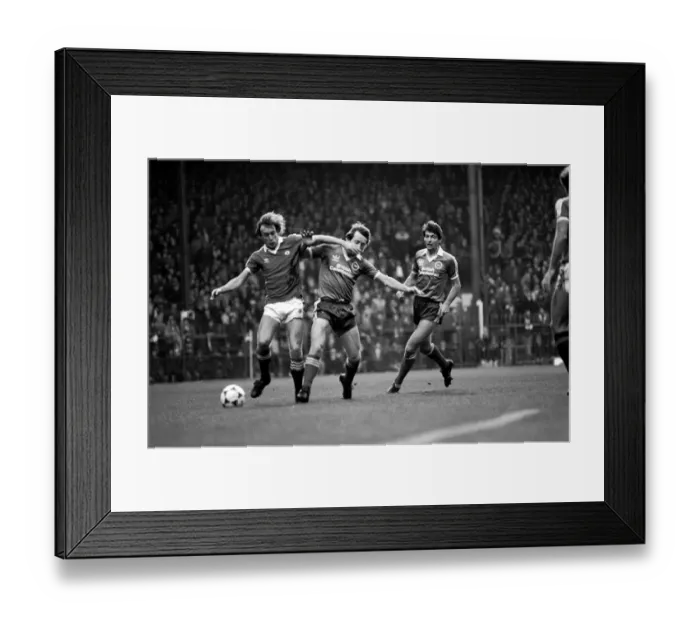 Framed Print : English League Division One match at Old Trafford. Manchester United 2 v Brighton 0 Framed Print : English League Division One match at Old Trafford. Manchester United 2 v Brighton 0