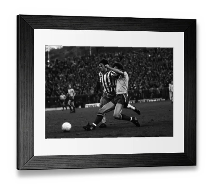 Framed Print : English League Division Two match. Sheffield Wednesday 3 v Watford 1 Framed Print : English League Division Two match. Sheffield Wednesday 3 v Watford 1