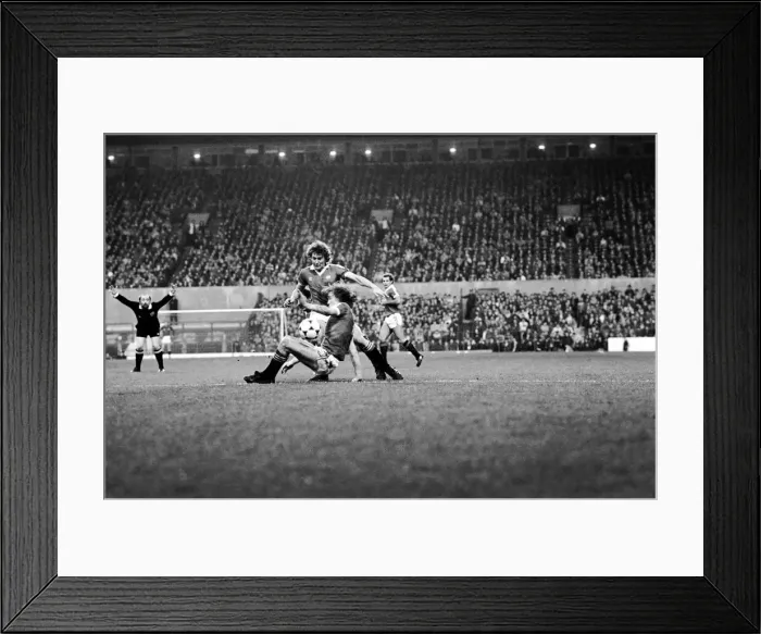 Framed Print : English League Division One match at Old Trafford. Manchester United 2 v Brighton 0