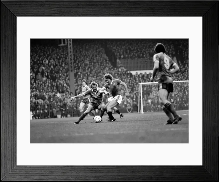 Framed Print : English League Division One match at Old Trafford. Manchester United 2 v Brighton 0