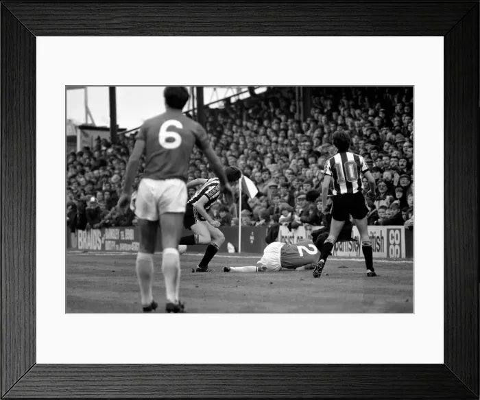 Framed Print : Barnsley 1 v. Newcastle United 0. Division Two Football. 17 / 10 / 1981 Framed Print : Barnsley 1 v. Newcastle United 0. Division Two Football. 17 / 10 / 1981