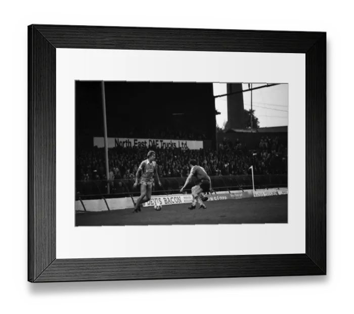 Framed Print : Middlesbrough 3 v. Stoke City 2. Dvision one football September 1981 MF03-21-048 Framed Print : Middlesbrough 3 v. Stoke City 2. Dvision one football September 1981 MF03-21-048