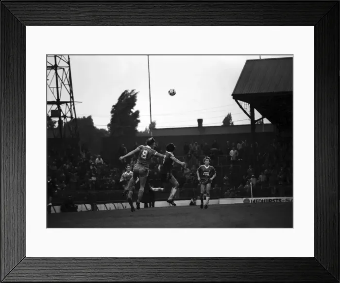 Framed Print : Middlesbrough 3 v. Stoke City 2. Dvision one football September 1981 MF03-21-016 Framed Print : Middlesbrough 3 v. Stoke City 2. Dvision one football September 1981 MF03-21-016
