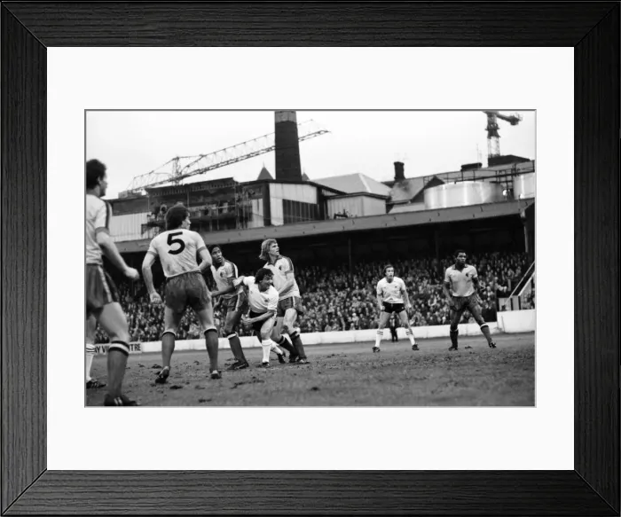 Framed Print : English FA Cup Third Round match at Vicarage Road. Watford 1 v Manchester United 0