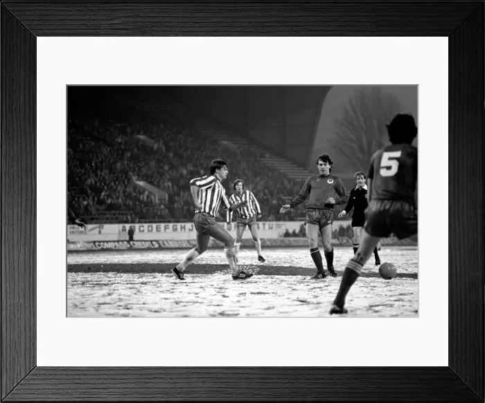 Framed Print : English League Division Two match. Sheffield Wednesday v Blackburn Rovers