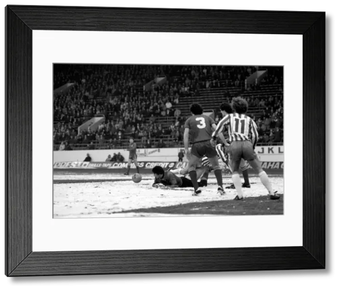 Framed Print : English League Division Two match. Sheffield Wednesday v Blackburn Rovers Framed Print : English League Division Two match. Sheffield Wednesday v Blackburn Rovers