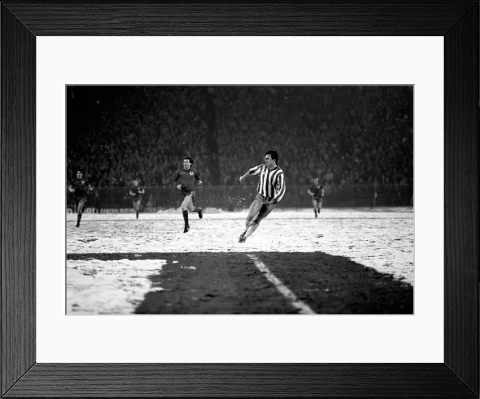 Framed Print : English League Division Two match. Sheffield Wednesday v Blackburn Rovers