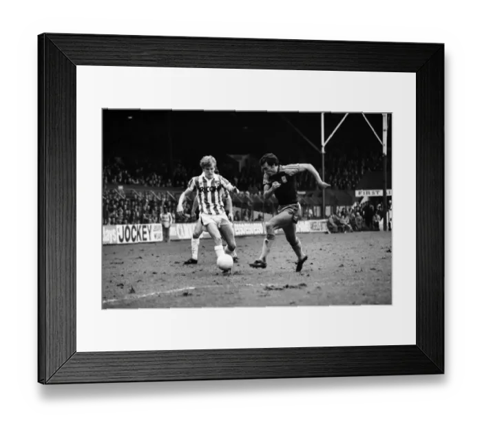 Framed Print : English League Division One match. Stoke City 2 v West Ham United 1