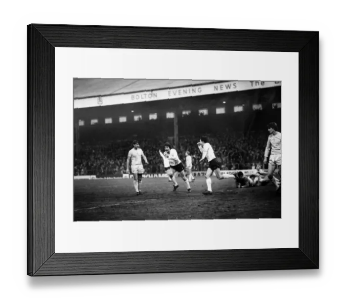 Framed Print : English League Division Two match. Bolton Wanderers 2 v Chelsea 2