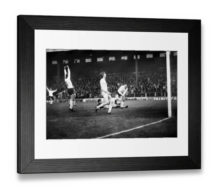 Framed Print : English League Division Two match. Bolton Wanderers 2 v Chelsea 2