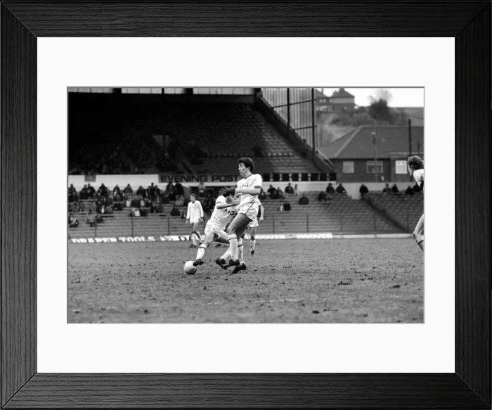 Framed Print : English League Division One matchat Elland Road. Leeds UNited 0 v Coventry City 0 Framed Print : English League Division One matchat Elland Road. Leeds UNited 0 v Coventry City 0