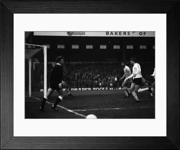 Framed Print : English League Division Two match. Bolton Wanderers 2 v Chelsea 2