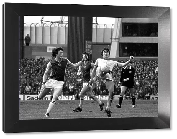 English League Division One match. Aston Villa 0 v Liverpool 3. January 1982 MF05-15-014