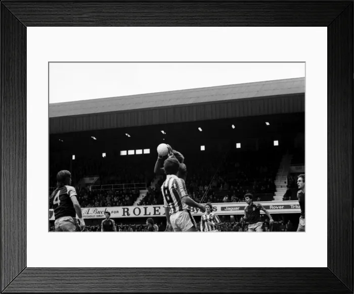 Framed Print : English League Division One match. Stoke City 2 v West Ham United 1