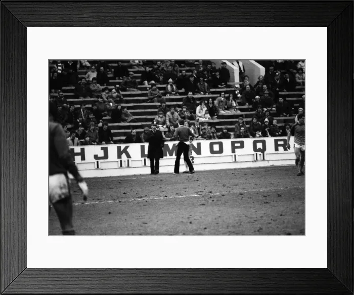 Framed Print : English League Division Two match. Sheffield Wednesday 3 v Luton Town 3