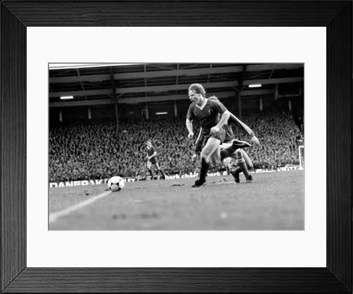 Framed Print : English League Division One match at Anfield. Liverpool 4 v Ipswich Town 0