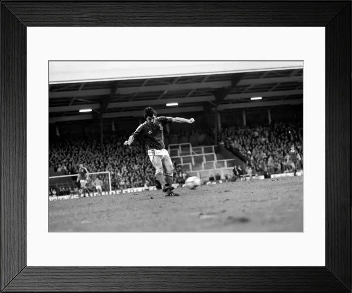 Framed Print : English League Division One match at Anfield. Liverpool 4 v Ipswich Town 0 Framed Print : English League Division One match at Anfield. Liverpool 4 v Ipswich Town 0