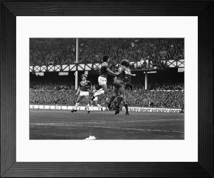 Framed Print : English League Division One match at Goodison Park. Everton 0 v Liverpool 5 Framed Print : English League Division One match at Goodison Park. Everton 0 v Liverpool 5