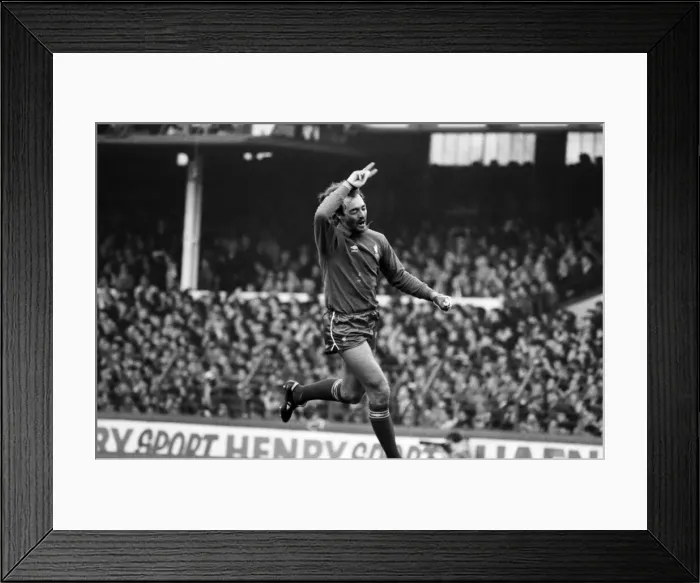 Framed Print : English League Division One match at Goodison Park. Everton 0 v Liverpool 5 Framed Print : English League Division One match at Goodison Park. Everton 0 v Liverpool 5
