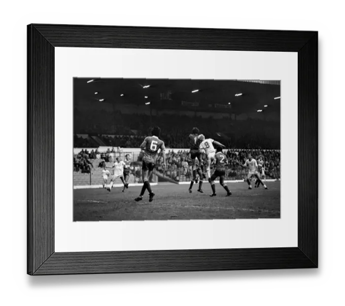 Framed Print : English League Division Two match. Leeds United 1 v Charlton Athletic 2