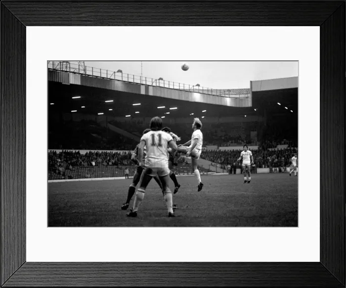 Framed Print : English League Division Two match. Leeds United 1 v Charlton Athletic 2 Framed Print : English League Division Two match. Leeds United 1 v Charlton Athletic 2