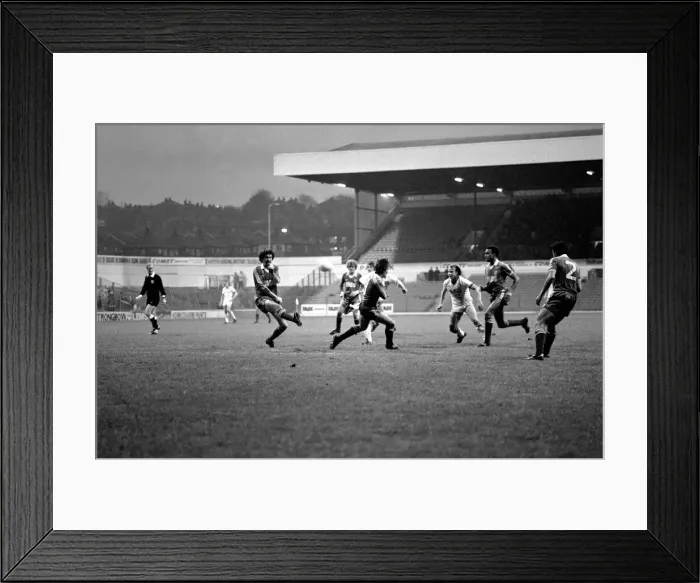 Framed Print : English League Division Two match. Leeds United 1 v Charlton Athletic 2 Framed Print : English League Division Two match. Leeds United 1 v Charlton Athletic 2