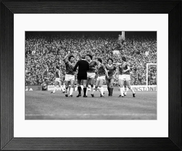 Framed Print : English League Division One match at Goodison Park. Everton 0 v Liverpool 5 Framed Print : English League Division One match at Goodison Park. Everton 0 v Liverpool 5